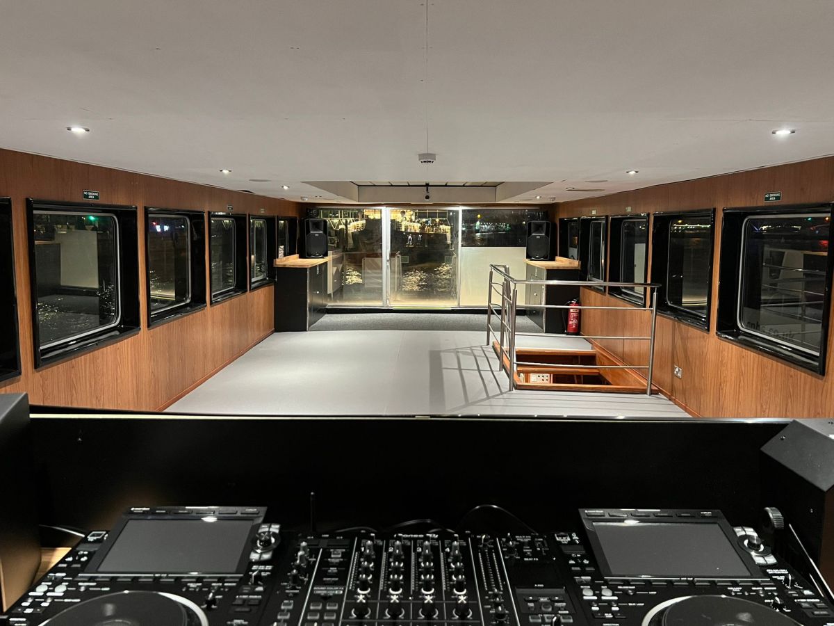 Thames Princess Thames Princess Dancefloor DJ Booth 2